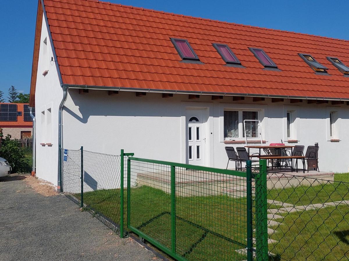 Orbán nyaralóház Vila Kovagoors Exterior foto